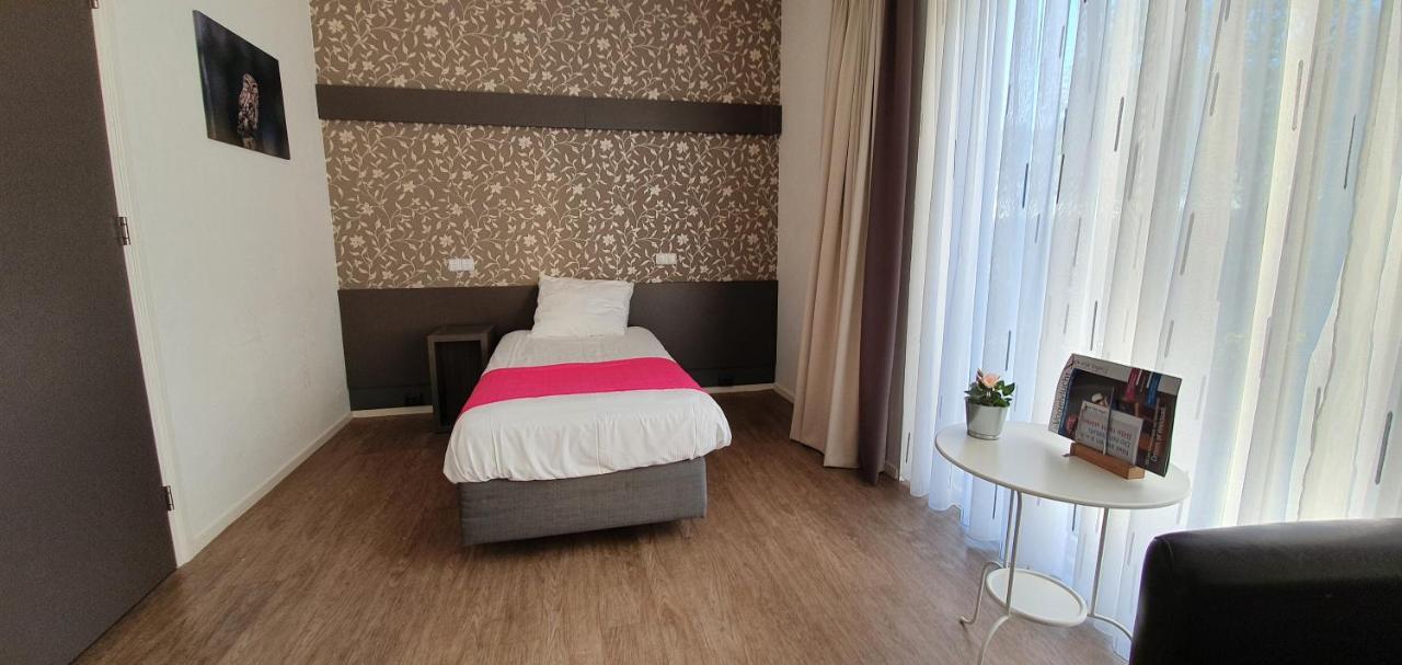 B&B Hotel De Vrije Vogel Elsloo  Kültér fotó